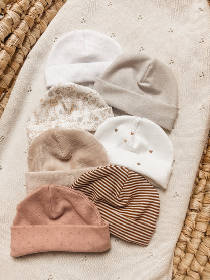 Bonnet naissance en mailles pointelles