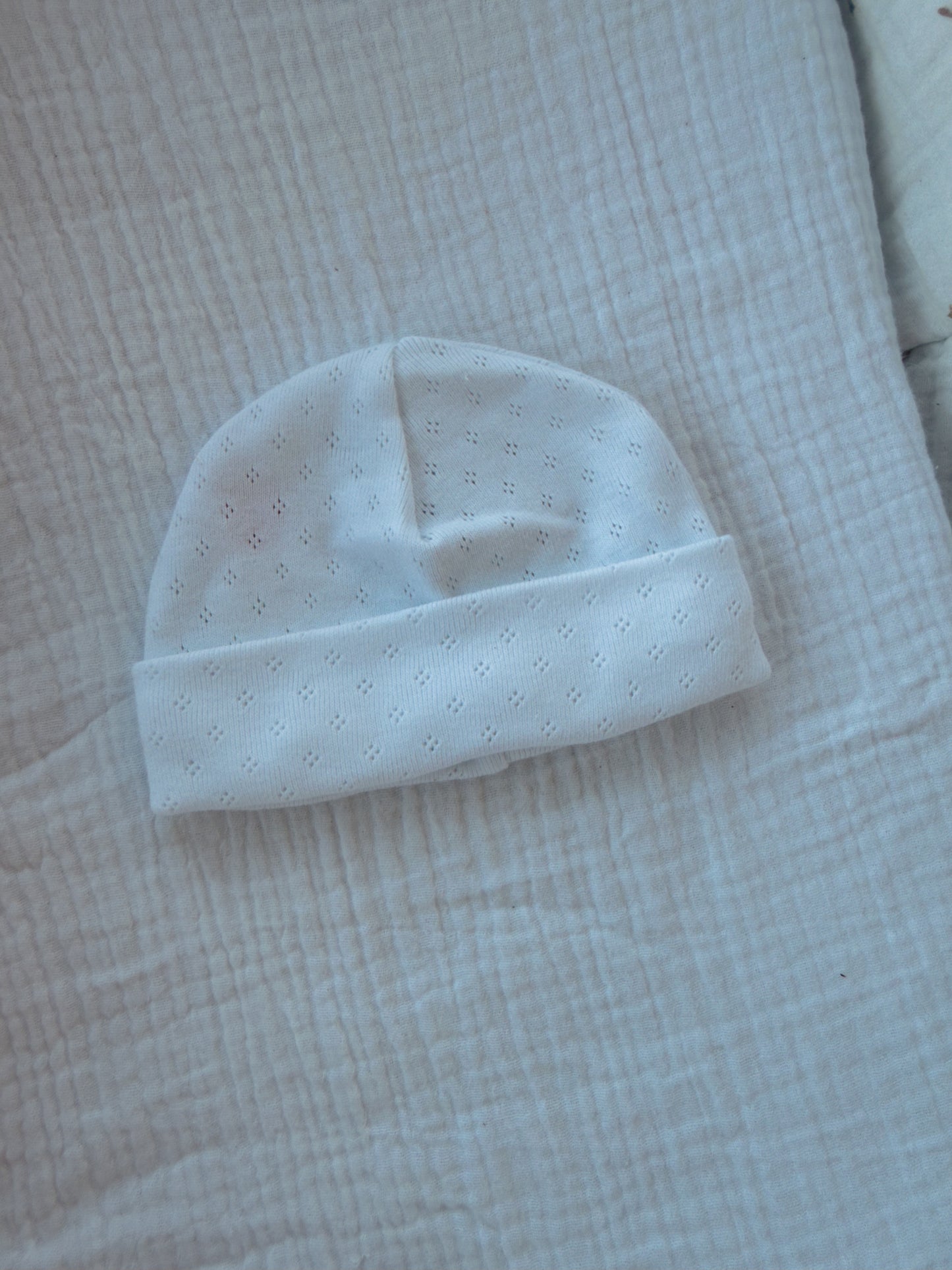 Bonnet naissance maille pointelle blanc - En stock