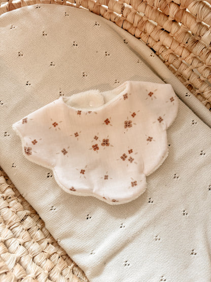 Bavoir pétales - À COMPOSER 🌼