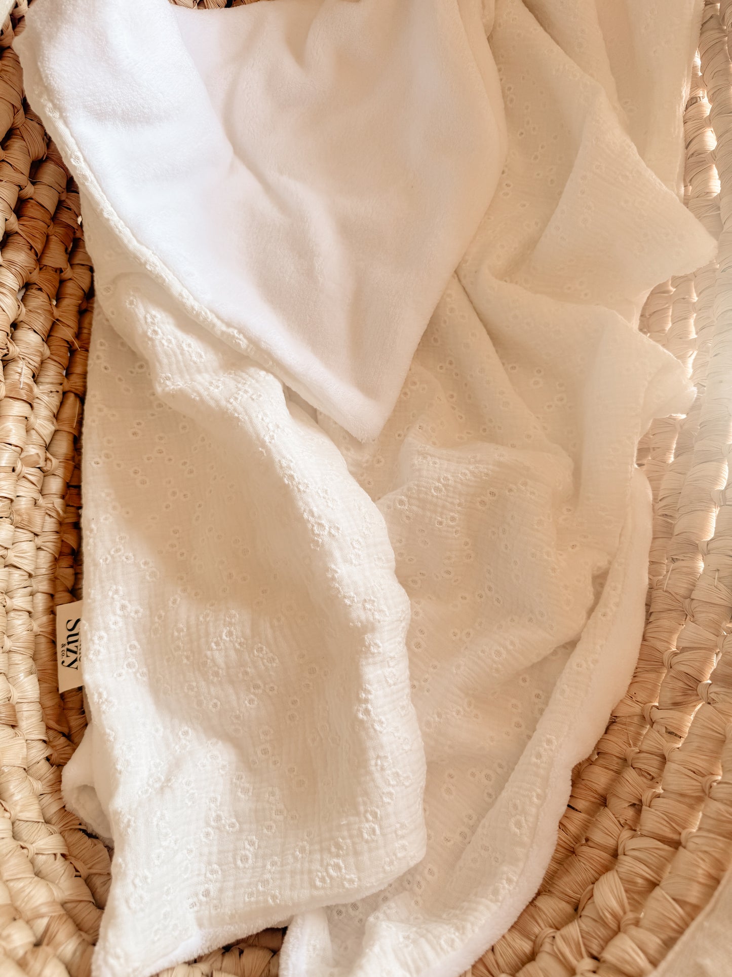 Couverture 70x90 millefleurs blanc/minky blanc - En stock (Copie)