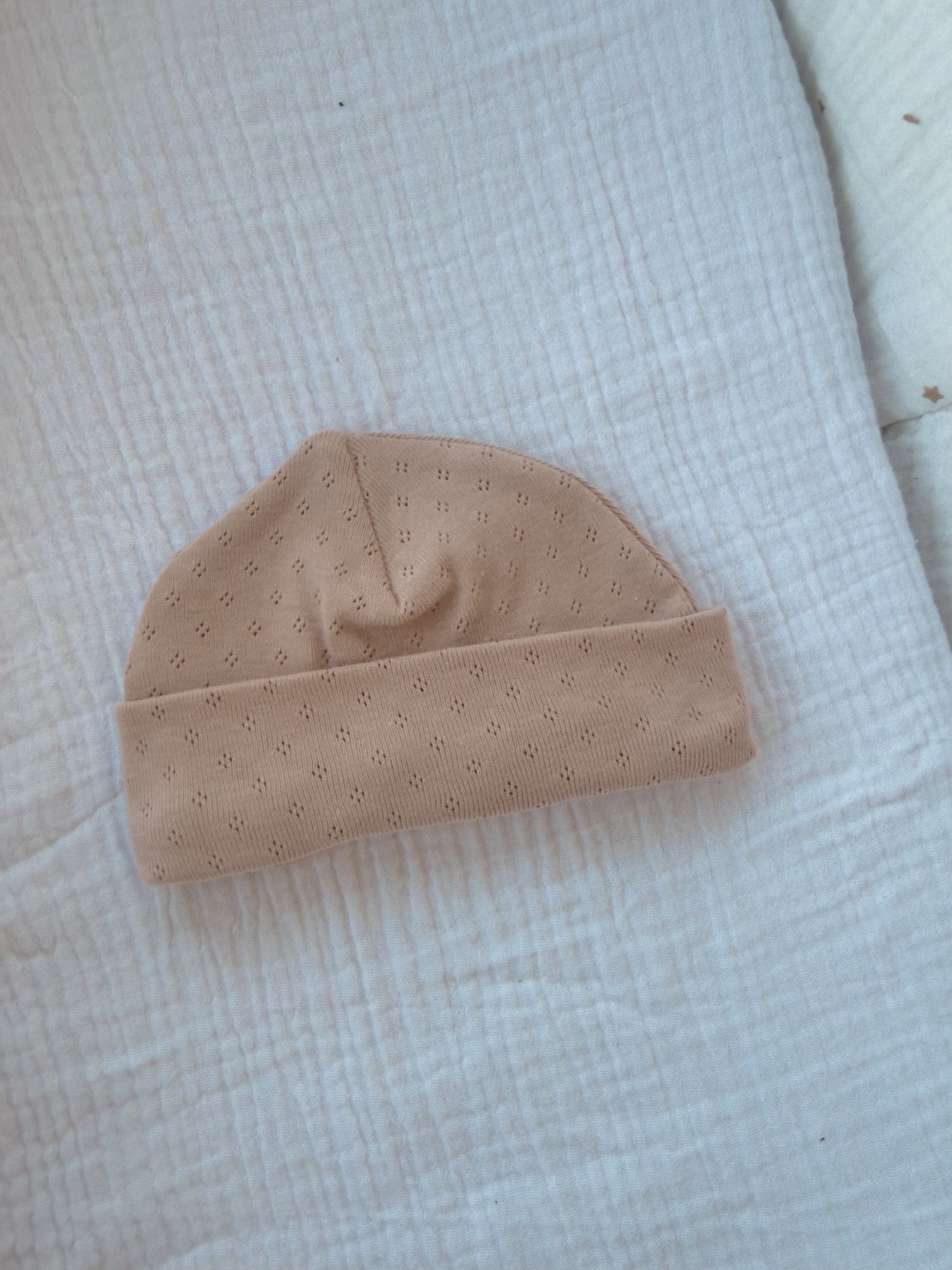 Bonnet naissance maille pointelle rose - En stock