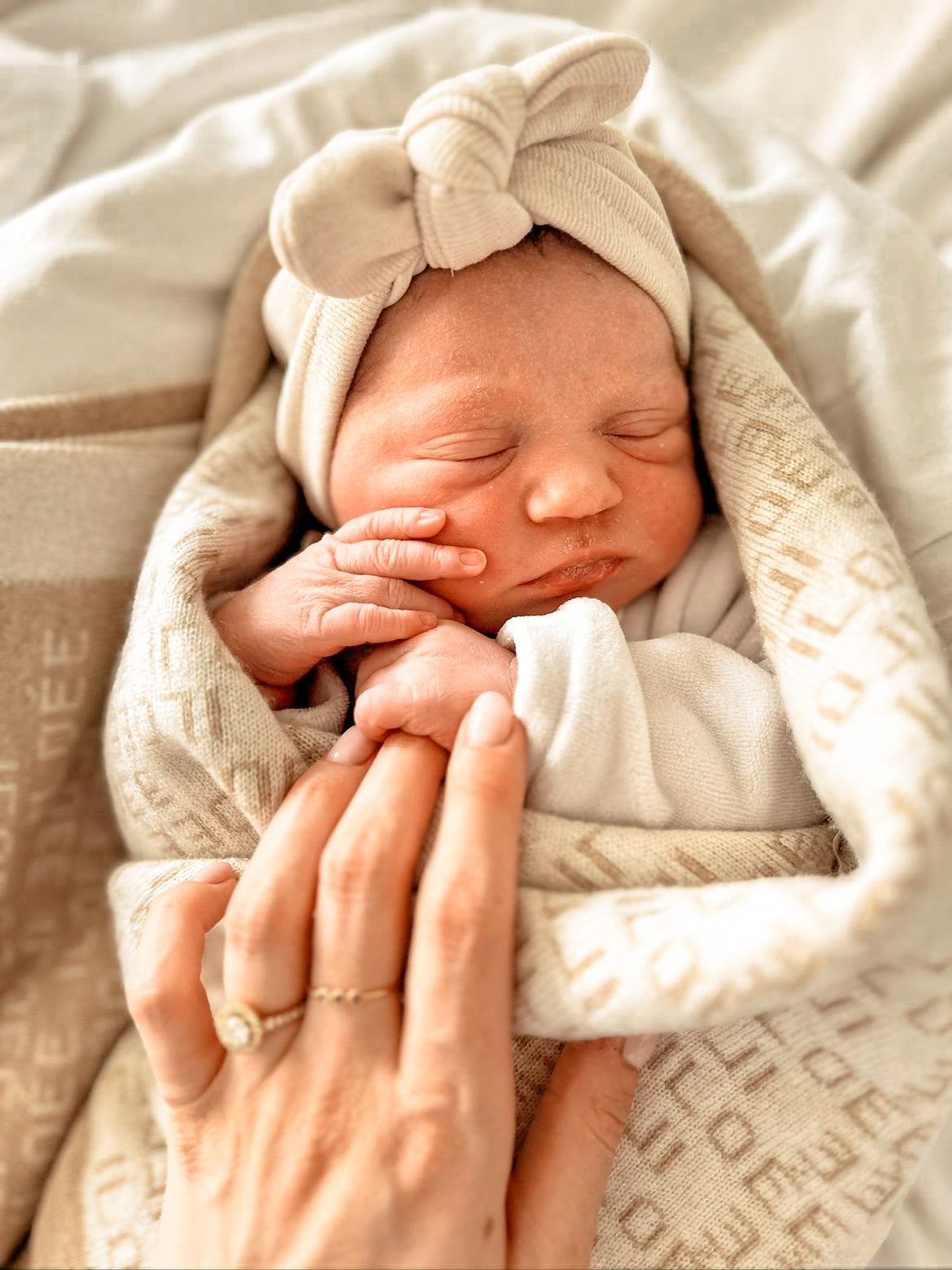 Turban naissance doux & extensible – tailles 0‑12 mois