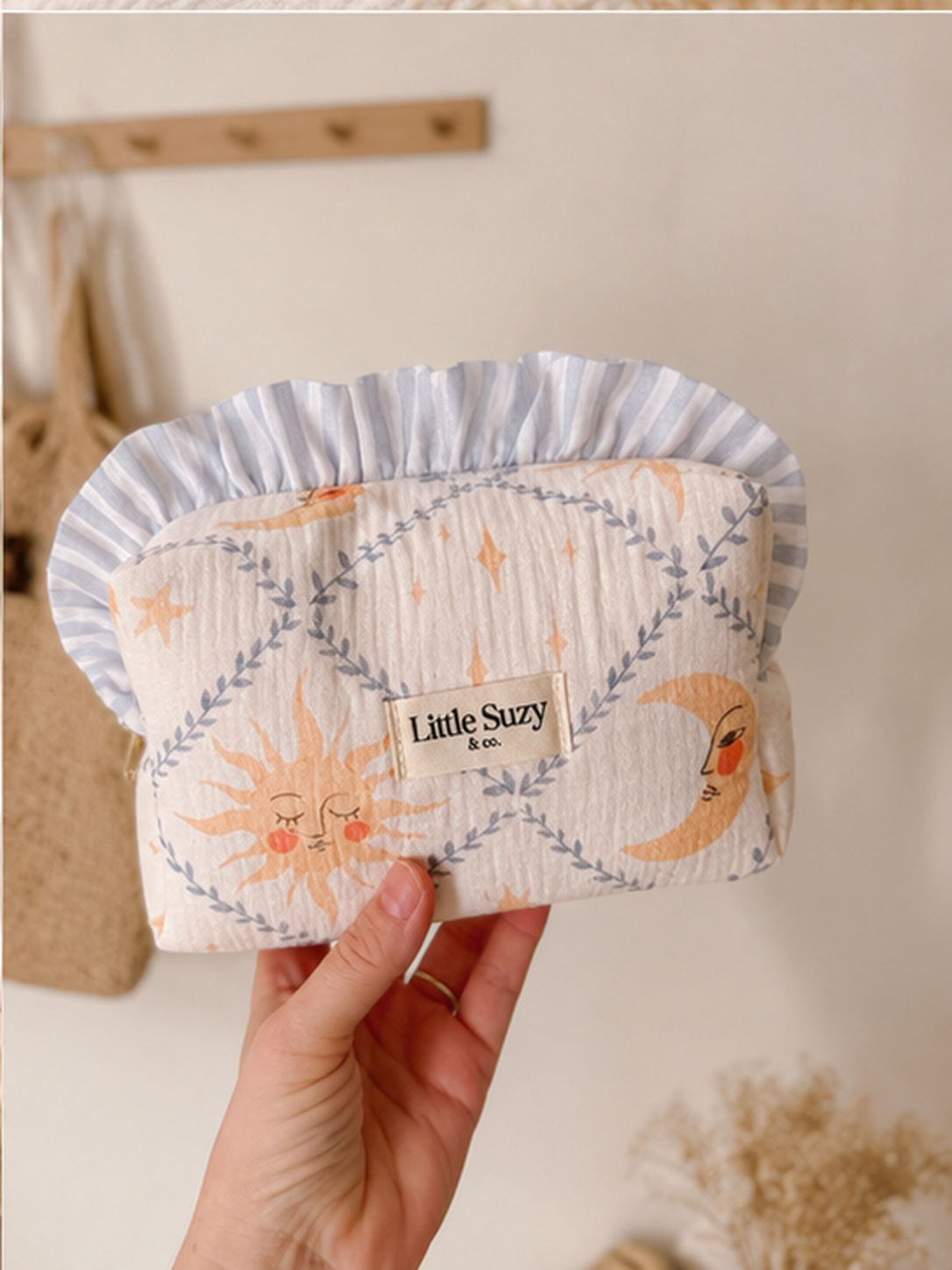 Trousse de toilette à froufrous Moon -  En stock